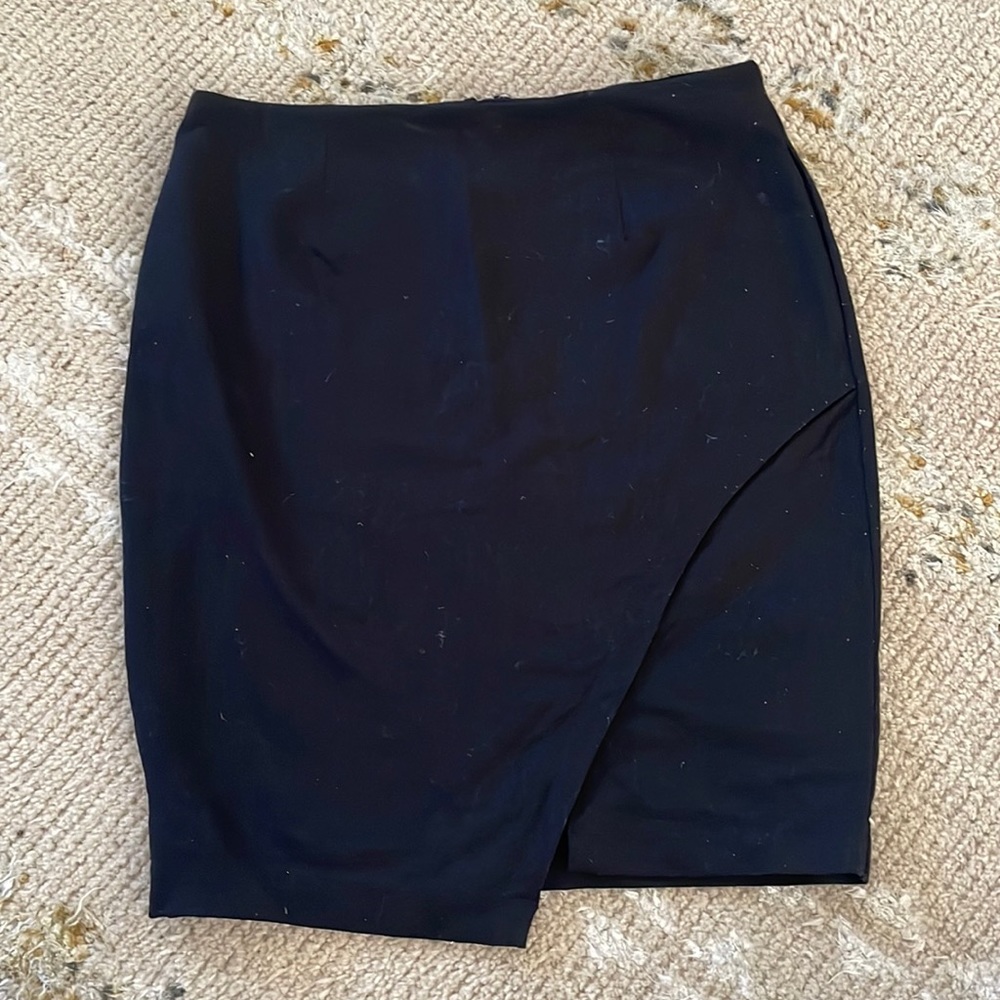 Tulip hem black skirt